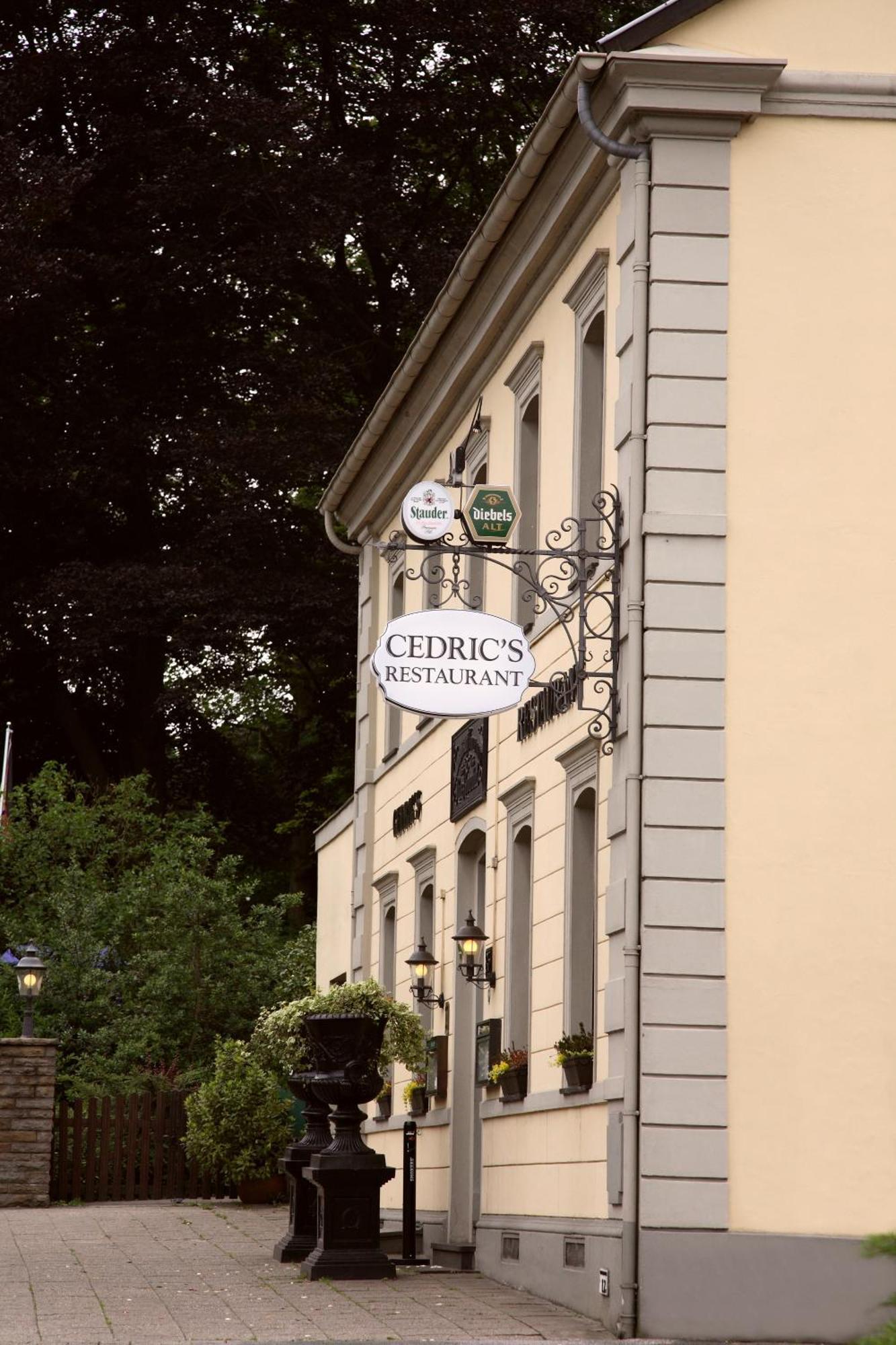 Hotel Haus Kronenthal Ratingen Exterior photo